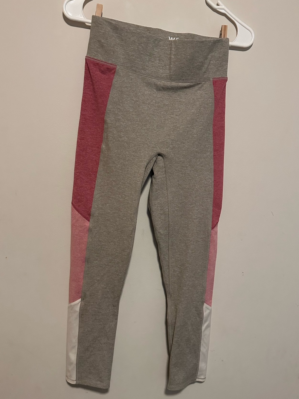 We Over Me Gray Leggings with Pink Colorblock Side Panels